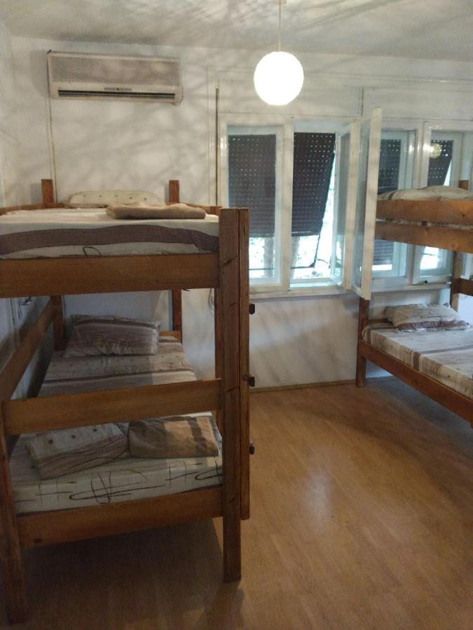 Comfy Hostel 2 Skopje Esterno foto